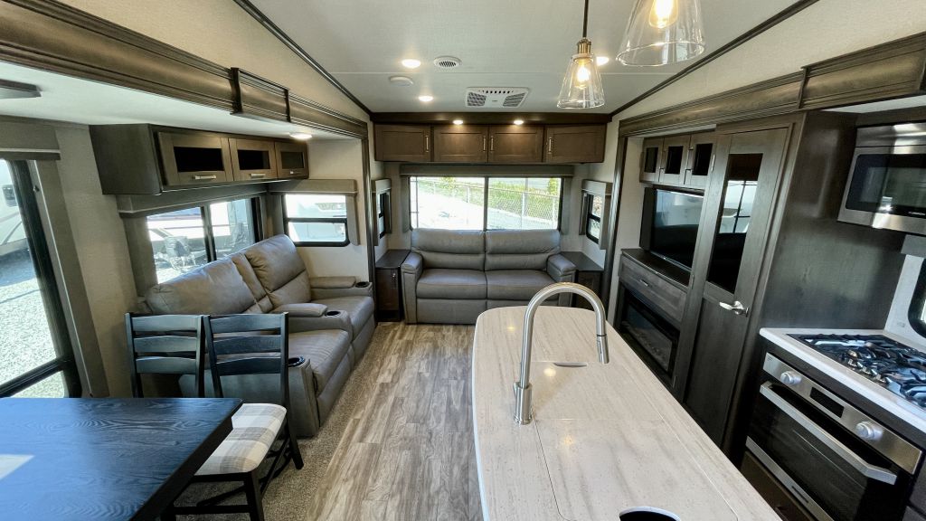 2020 Grand Design RV 303 rls