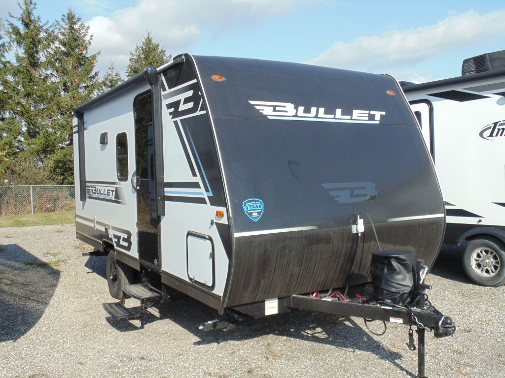 2025 KEYSTONE BULLET 1700BH