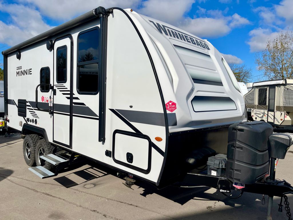 2022 WINNEBAGO MICRO MINNIE 2108FBS