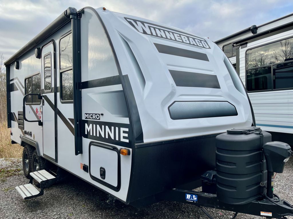 2024 WINNEBAGO MICRO MINNIE 2108FBS