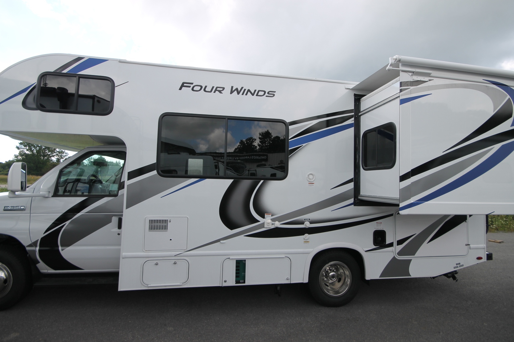 New And Used RV Motorhomes For Sale RVHotline Canada RV Trader   28370 5 