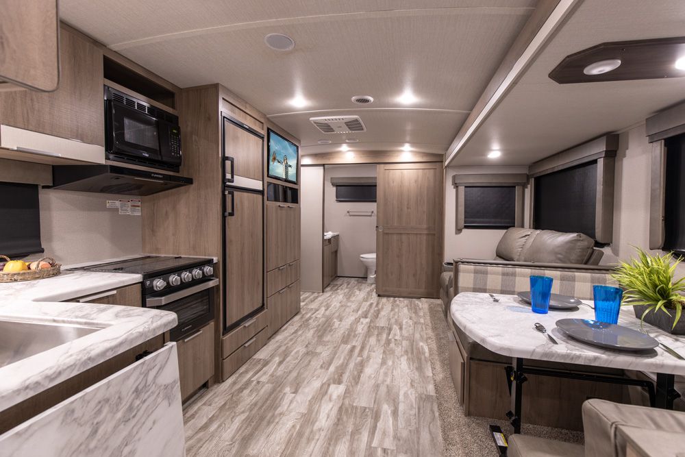 2021 GRAND DESIGN IMAGINE 2600RB - Airstreams Campers 