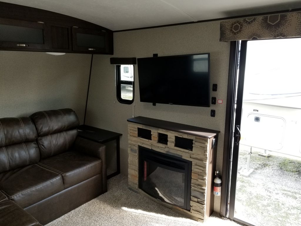 2018 Keystone RV 38f