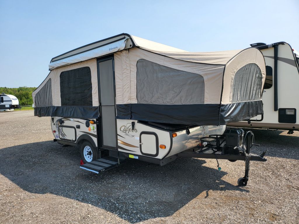 2015 Coachmen RV clipper 108st