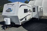 2013 NORTHWOOD ARCTIC FOX GRANDE RONDE 29-5T - Chilliwack RV Details page